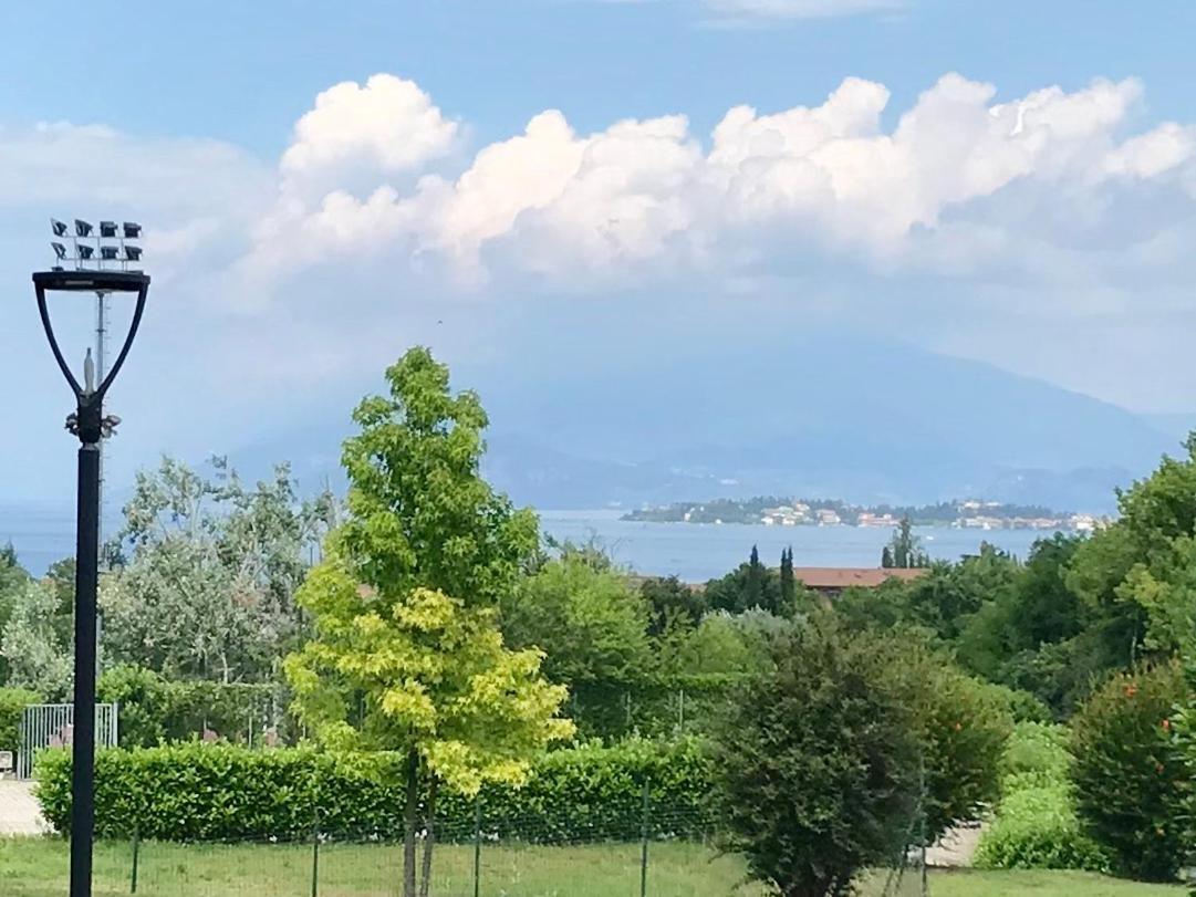 Appartamento Casa Vacanze Spiaggia D'Oro Desenzano del Garda Exterior foto