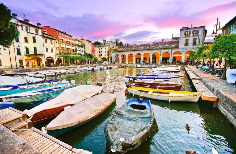 Appartamento Casa Vacanze Spiaggia D'Oro Desenzano del Garda Exterior foto